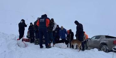 Artvin'de çığ altında kalan çobanın cenazesine ulaşıldı