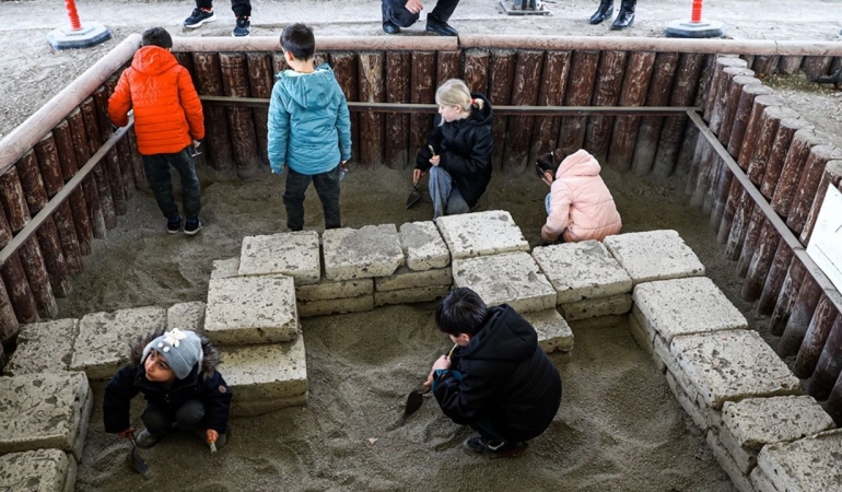 Bursa’da arkeolojiyi eğlenerek öğrendiler – dokuz8HABER