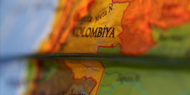 Kolombiya'da düşen uçaktaki 15 kişi hayatını kaybetti