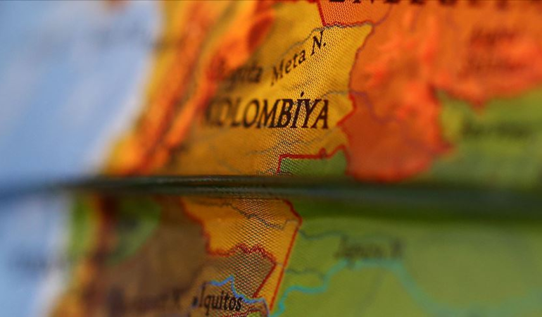 Kolombiya’da düşen uçaktaki 15 kişi hayatını kaybetti