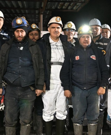 Manisa Valisi Özkan, 2026’ya Soma’daki madencilerle girdi
