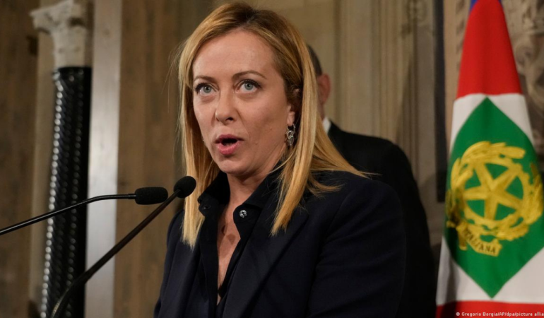 Meloni: Grönland konusu NATO içinde ele alınmalı