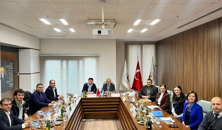 Özbekistan Eltech Industrial Teknopark heyetinden Manisa TSO’ya ziyaret