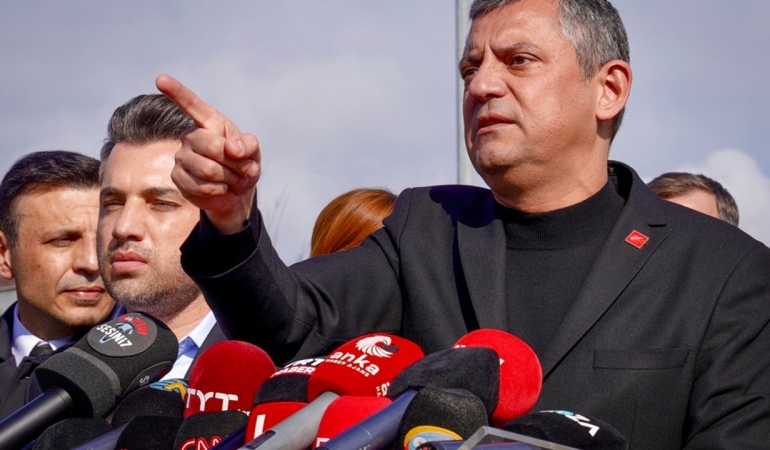 Özgür Özel: Feti Yıldız tek imzalı kanun maddesi verir, haftaya salı günü bu kanun Resmi Gazete’de yayınlanmış olur