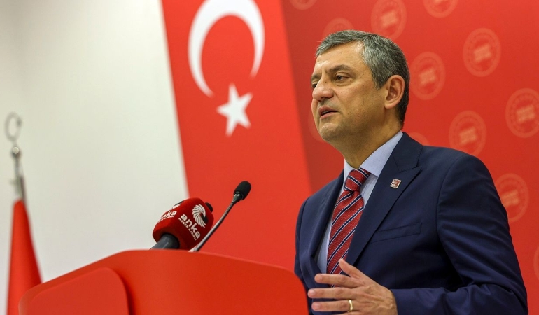 Özgür Özel’den Suriye açıklaması: Türkiye müzakereden ve diplomasiden yana tutum almalı