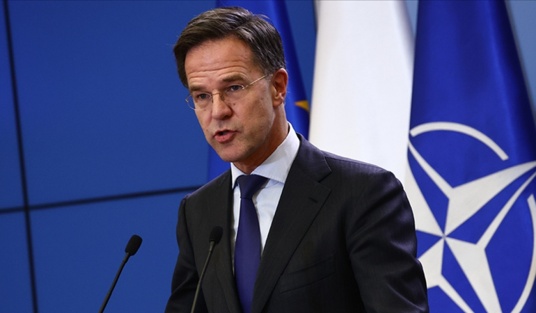 Rutte, ABD Başkanı Trump ile Grönland’ı görüştü