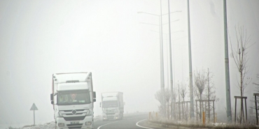 Samsun'da olumsuz hava koşulları nedeniyle motosiklet ve kuryelerin trafiğe çıkışı