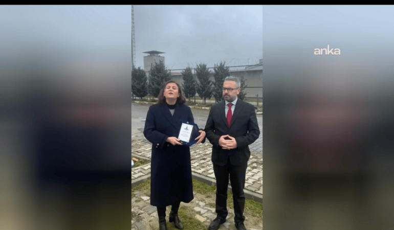 Tahir Elçi Vakfı 2026 İnsan Hakları ve Özgürlük Ödülü Osman Kavala’ya verildi