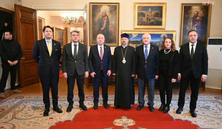 Ümit Özdağ’dan Türkiye Ermeni Patriği Maşalyan’a ziyaret