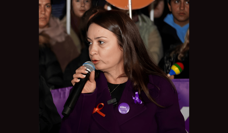 Başkan Özalper: Kadınları koruyamıyorsunuz