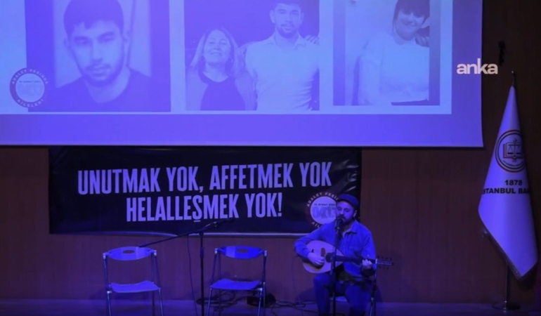 6 Şubat depremlerinde hayatını kaybedenler için İstanbul Barosu’nda anma etkinliği düzenlendi