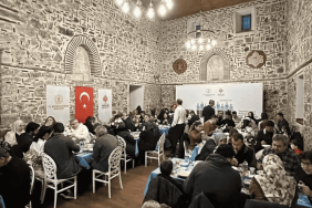 Altı Nokta Körler Derneği Balıkesir Şubesi iftarda buluştu