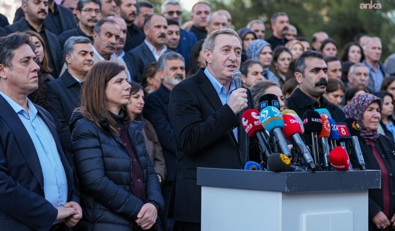 Bakırhan: Kayyumlar bu ülkenin bir utancı haline geldi, bu utancın ortadan kaldırılması gerekiyor