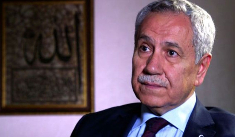Bülent Arınç: Millet Müslümanlığı bıraktı, başörtüsünü ve namazı terk ediyor