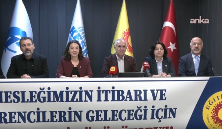 Eğitim Sen Genel Başkanı Irmak: Türkiye Yüzyılı Maarif Modeli öğrencileri