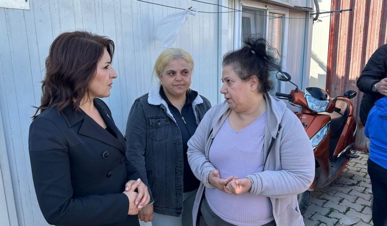 Gülcan Kış: Deprem bölgesinde enkazı CHP’li belediyeler kaldırıyor