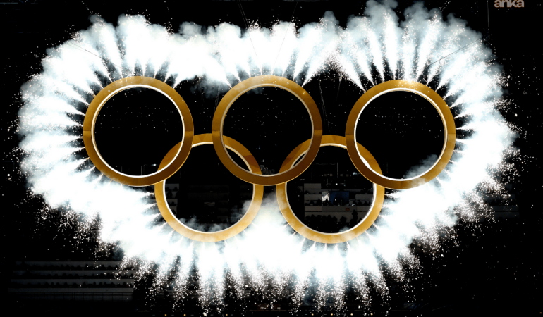 Milano-Cortina 2026 Kış Olimpiyatları iki meşaleyle başladı