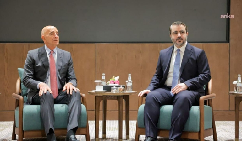 Şeybani ile ABD Özel Temsilcisi Barrack Riyad’da bir araya geldi