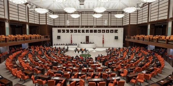 Trafik kanunu teklifi TBMM'de kabul edildi: Rekor cezalar geliyor