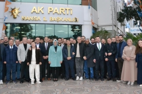 AK Parti Manisa teşkilatında bayramlaşma arife günü yaşandı
