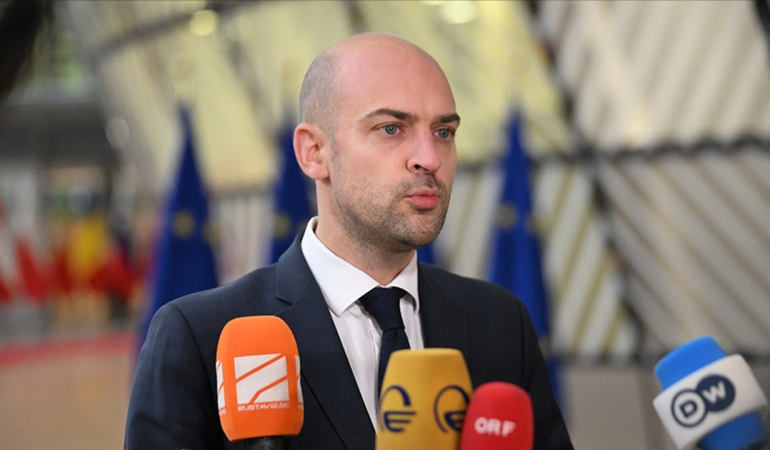 Fransa Dışişleri Bakanı Barrot: Fransız uçakları BAE üzerindeki İran dronlarını etkisiz hale getirdi