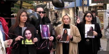 İzmir'de 8 Mart'ta siyah balonlu anma: Kadın cinayetleri politiktir