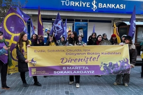 İzmir’de Mor Dayanışma üyelerinden 8 Mart çağrısı: Haklarımız ve hayatlarımız