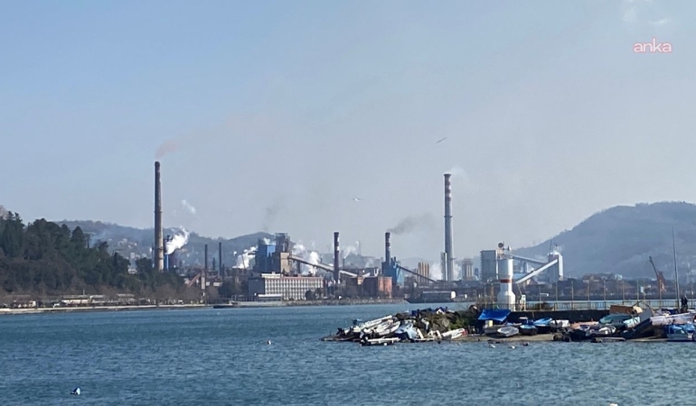 “Kirli hava insan hakları ihlali” uyarısı: Karadeniz Ereğli’de gözler Erdemir emisyonlarında