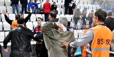 Manisa Glint-KSK basketbol maçı sonrasında olaylar çıktı