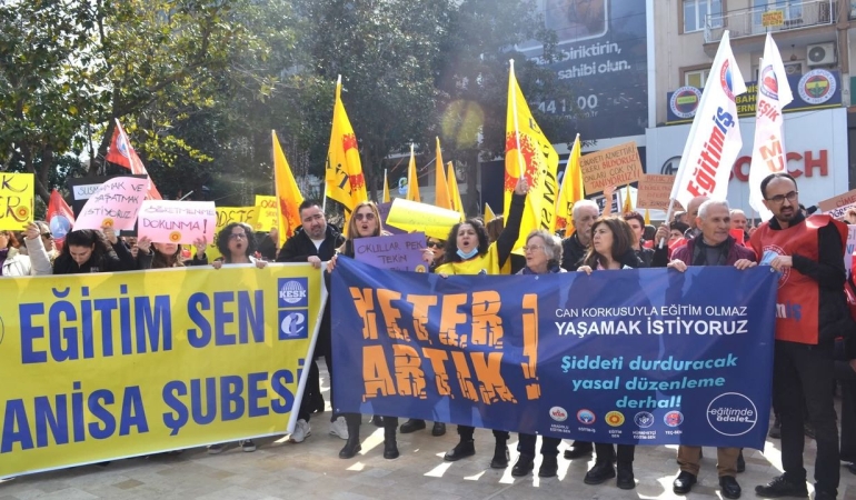 Manisa'da sendikalardan okulda şiddete karşı ortak tepki: Artık yeter!