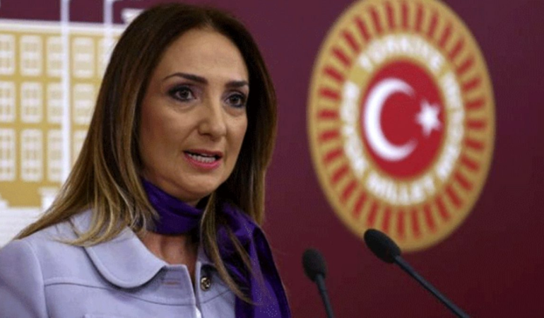 Nazlıaka: Yetkilileri derhal harekete geçmeye, Rojin Kabaiş’in ailesinin güvenliğini sağlamaya çağırıyoruz