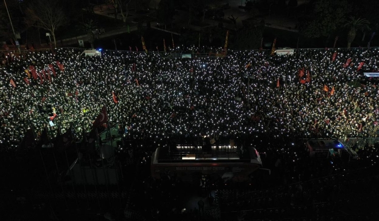 Özgür Özel: Erdoğan, tarihe cumhurbaşkanı değil, cunta başkanı olarak geçecek