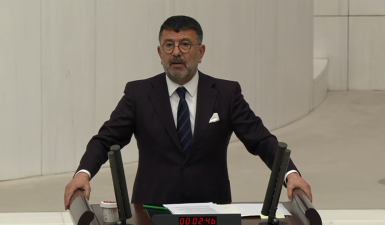 Veli Ağbaba: İşsizlik fonu işverene destek fonu haline geldi!