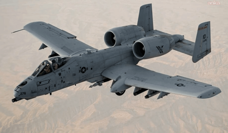 ABD, düşürülen savaş uçağındaki kayıp pilotu aramayı sürdürüyor