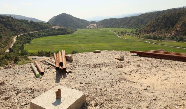 Sadece altı ilde 81 bin futbol sahası alan şirketlere devredildi